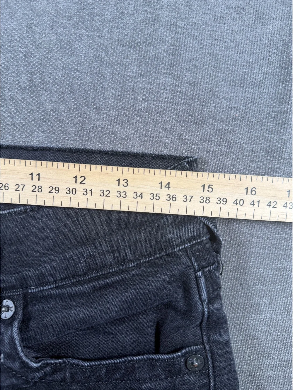 True Religion Geno Relaxed Slim Black Jeans Size 29